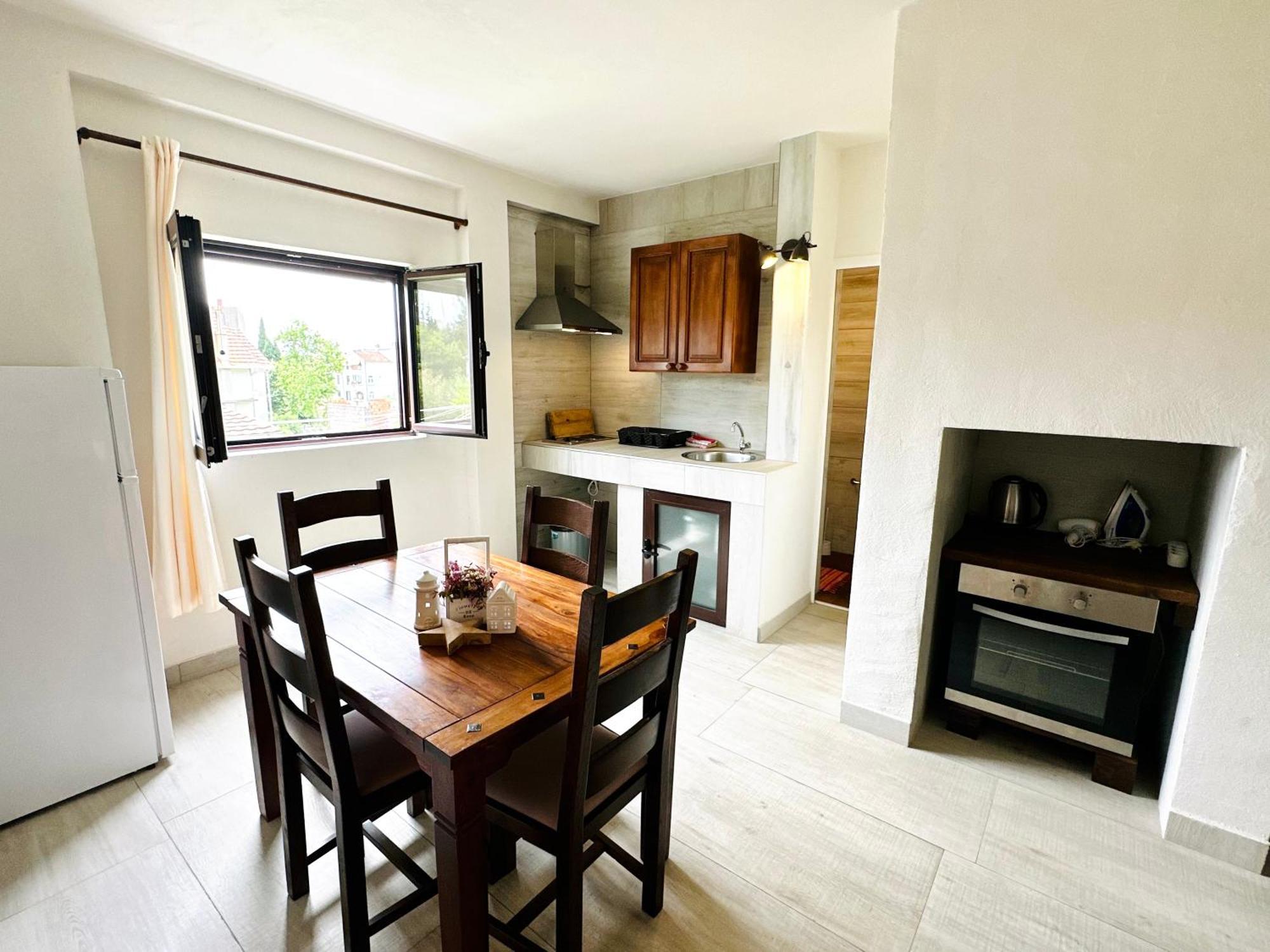 Apartments Simovic Tivat Exterior photo