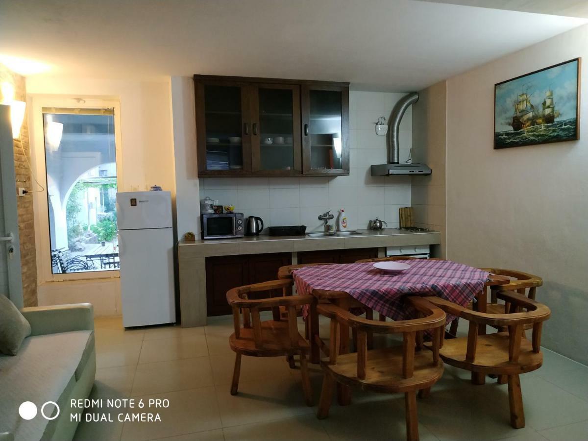 Apartments Simovic Tivat Exterior photo